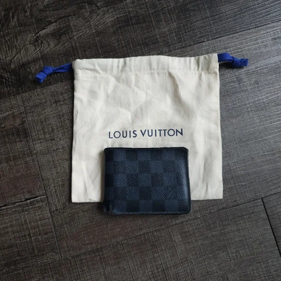 LOUIS VUITTON - wallet - Picture 14 of 14